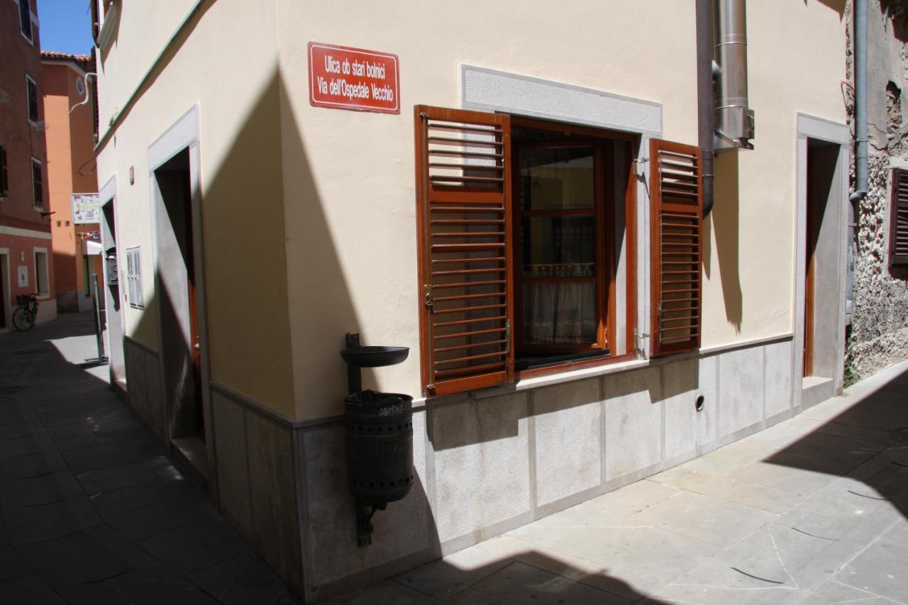 Cozy Apartments Buket In The Center Izola Extérieur photo