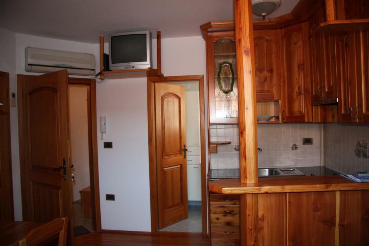 Cozy Apartments Buket In The Center Izola Extérieur photo