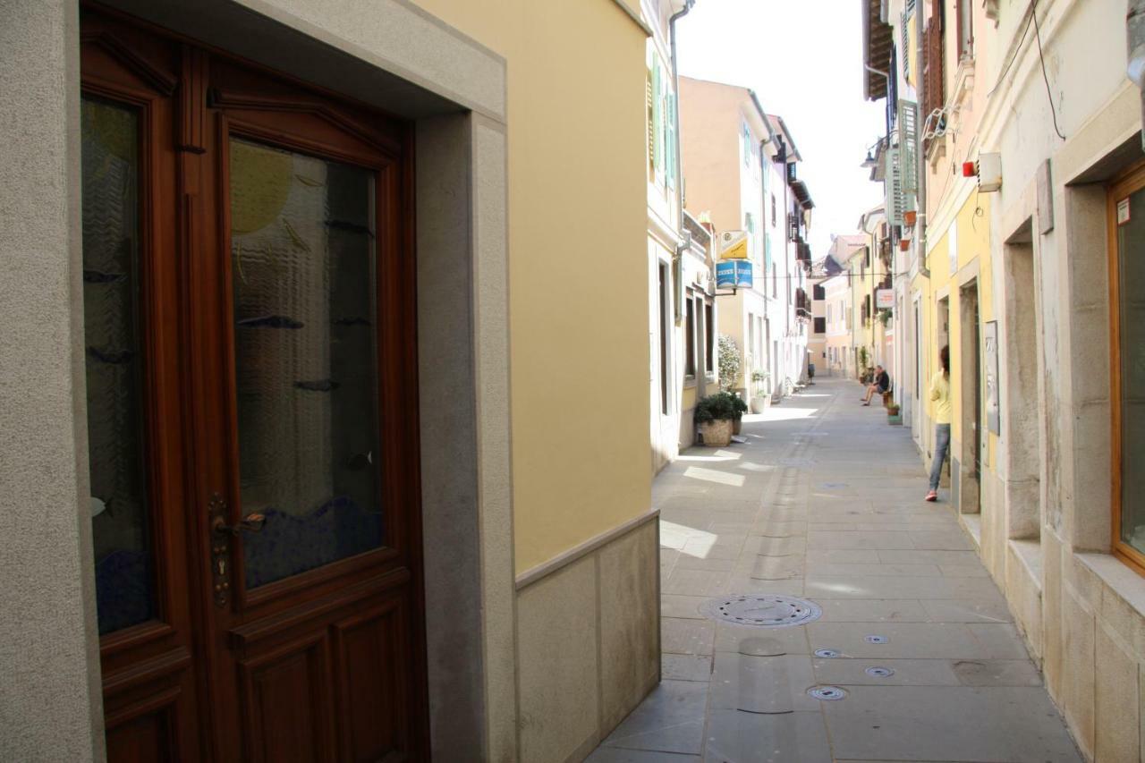 Cozy Apartments Buket In The Center Izola Extérieur photo