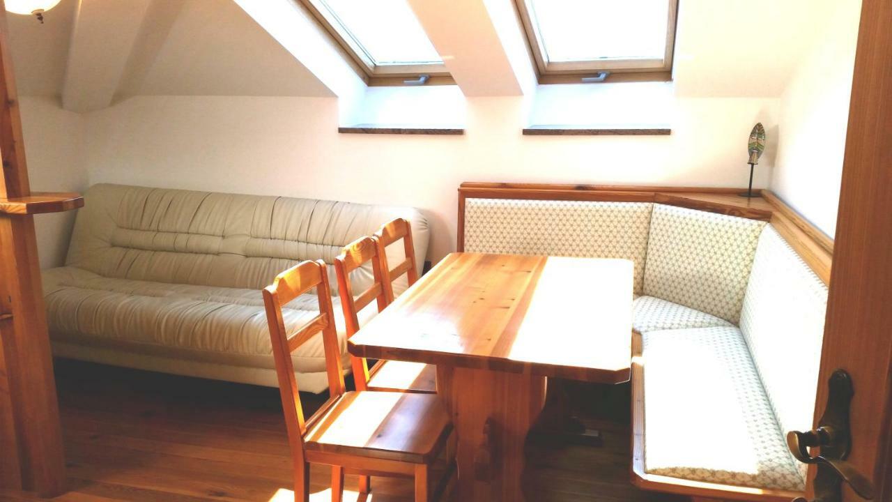Cozy Apartments Buket In The Center Izola Extérieur photo
