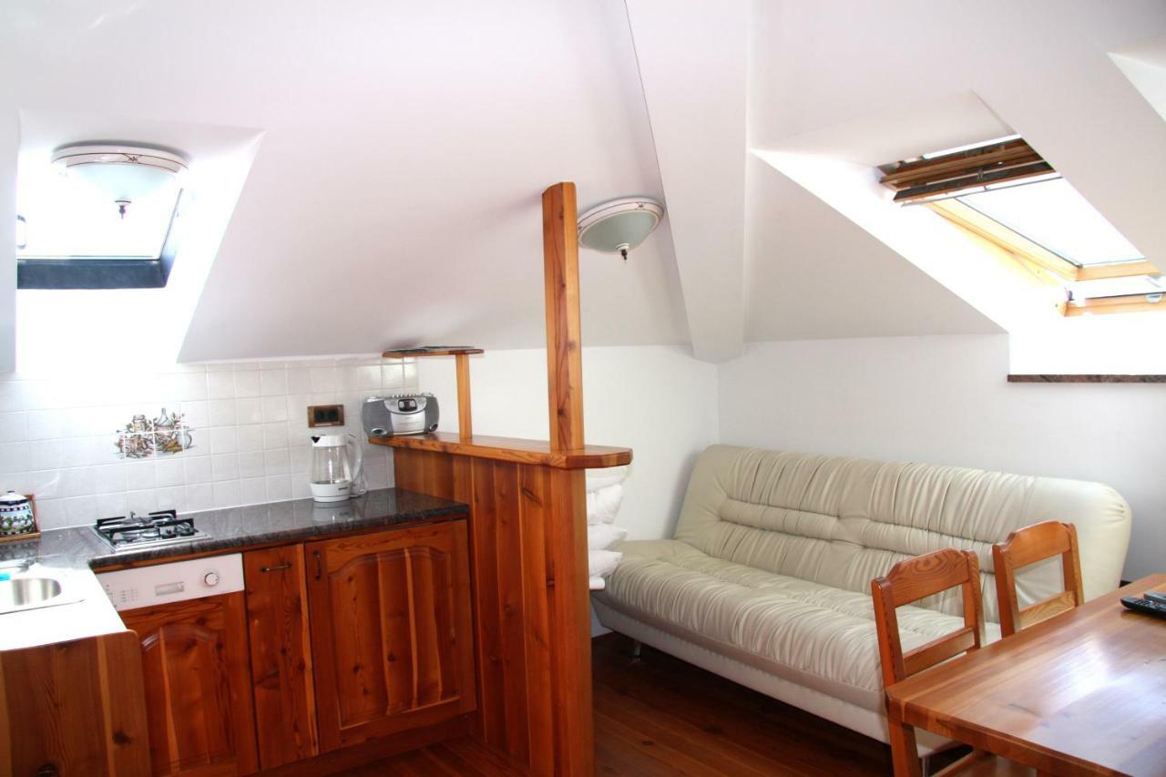 Cozy Apartments Buket In The Center Izola Extérieur photo